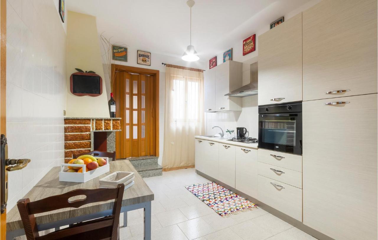 Lovely Apartment In Carovigno With Kitchen Kültér fotó